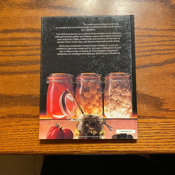 Home Preserves Cookbook - Jackie Burrow - Picture 4 of 4